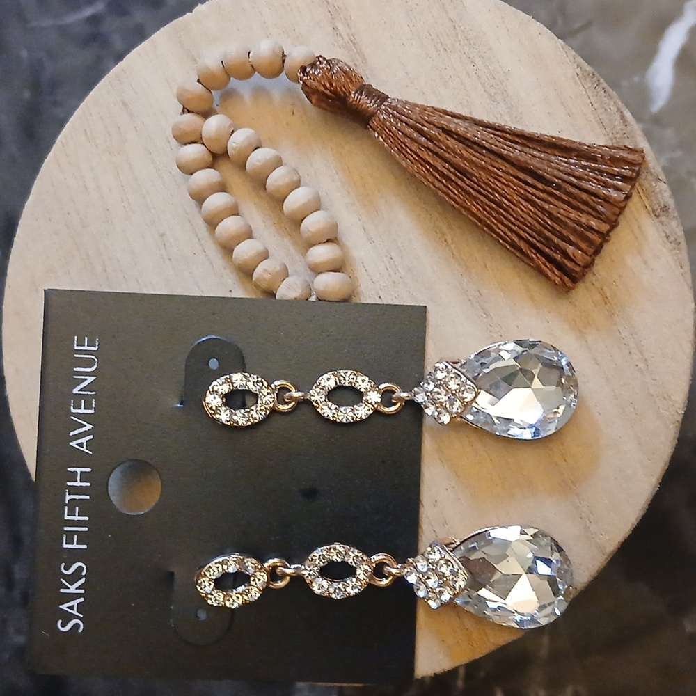 New Saks Fifth Avenue Gold And Crystal Cocktail Drop Earrings
